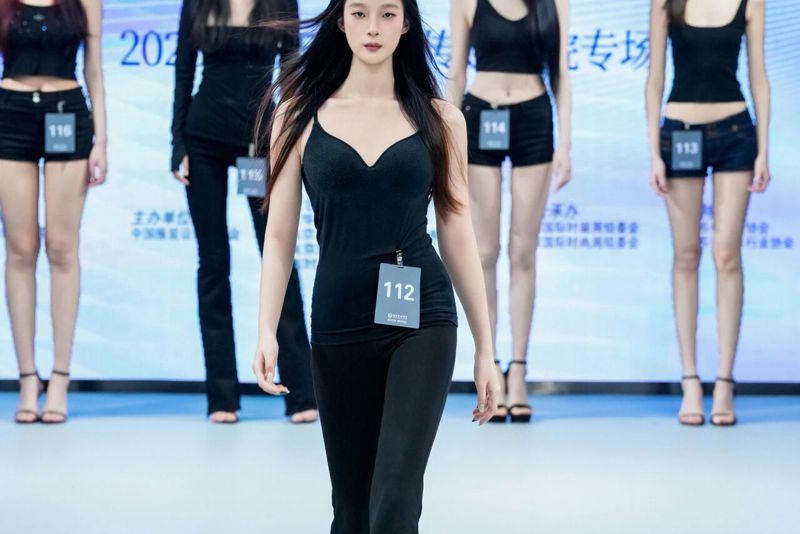 榜样碧职 | 从校园到中国国际时装周，碧职学子闪亮登场